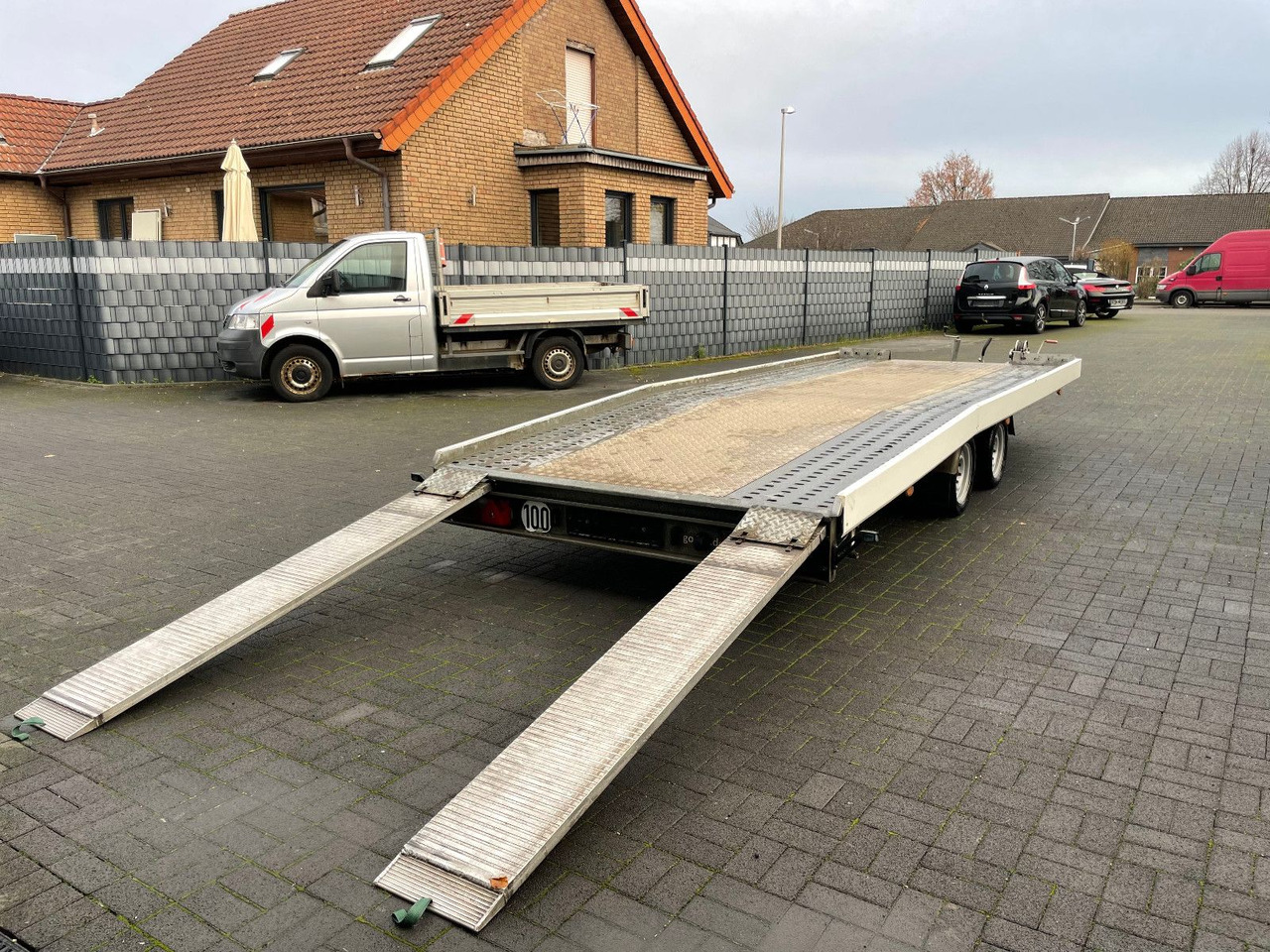 Blyss Jupiter Pro F 350, 550 X 210 cm. - Autovežis priekaba: foto 5 Blyss Jupiter Pro F 350, 550 X 210 cm. - Autovežis priekaba: foto 5