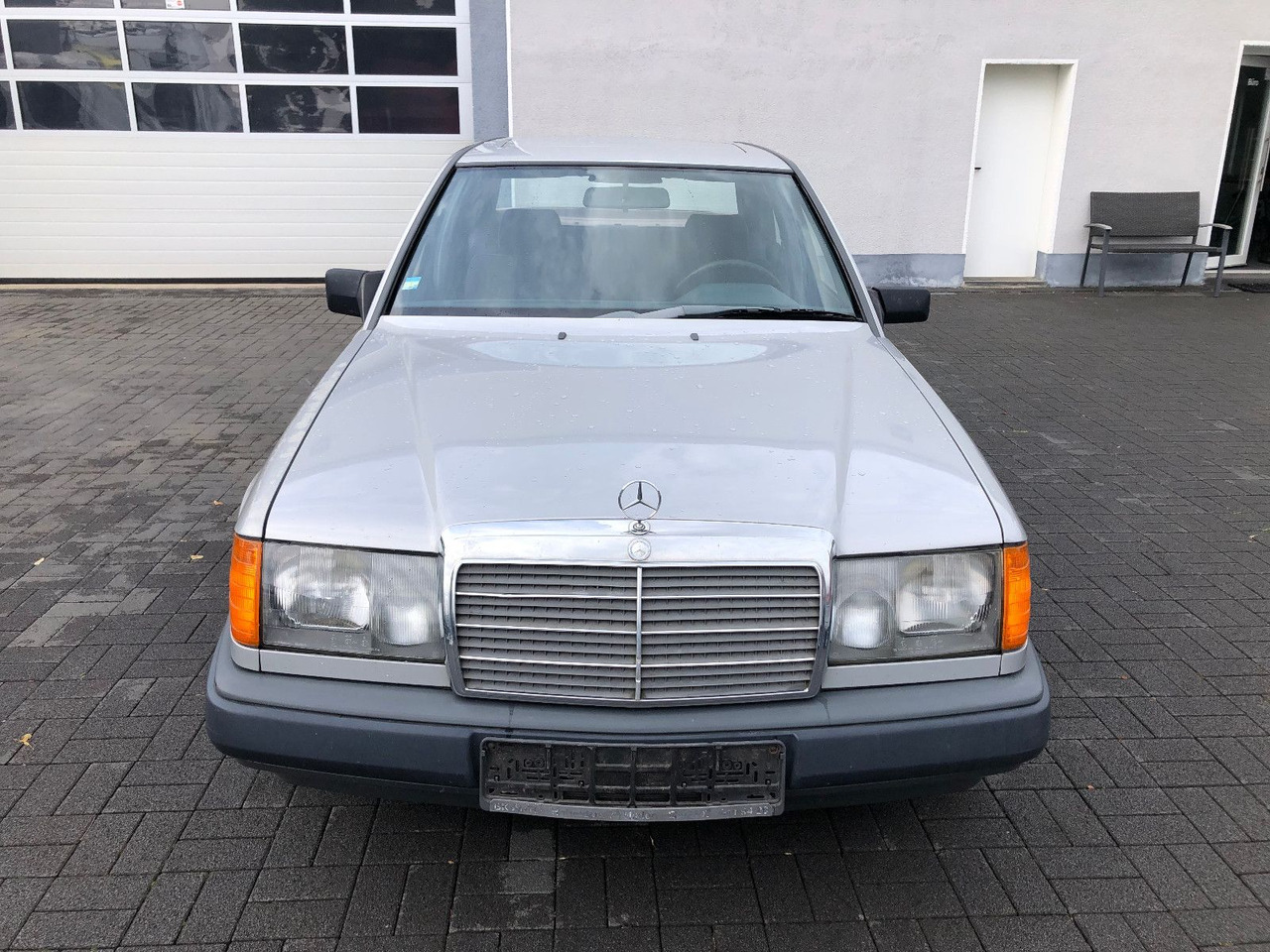 Mercedes-Benz W124 E 260 - Sedanas: foto 5 Mercedes-Benz W124 E 260 - Sedanas: foto 5