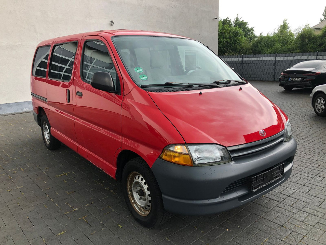 Toyota Hiace 2.7 i Benziner, 9-Sitzer, 1. Hand - Keleivinis furgonas: foto 1 Toyota Hiace 2.7 i Benziner, 9-Sitzer, 1. Hand - Keleivinis furgonas: foto 1