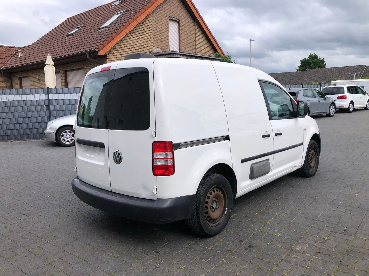 Volkswagen Caddy 1.6 TDi EcoProfi, Klima - Mažas furgonas: foto 2 Volkswagen Caddy 1.6 TDi EcoProfi, Klima - Mažas furgonas: foto 2