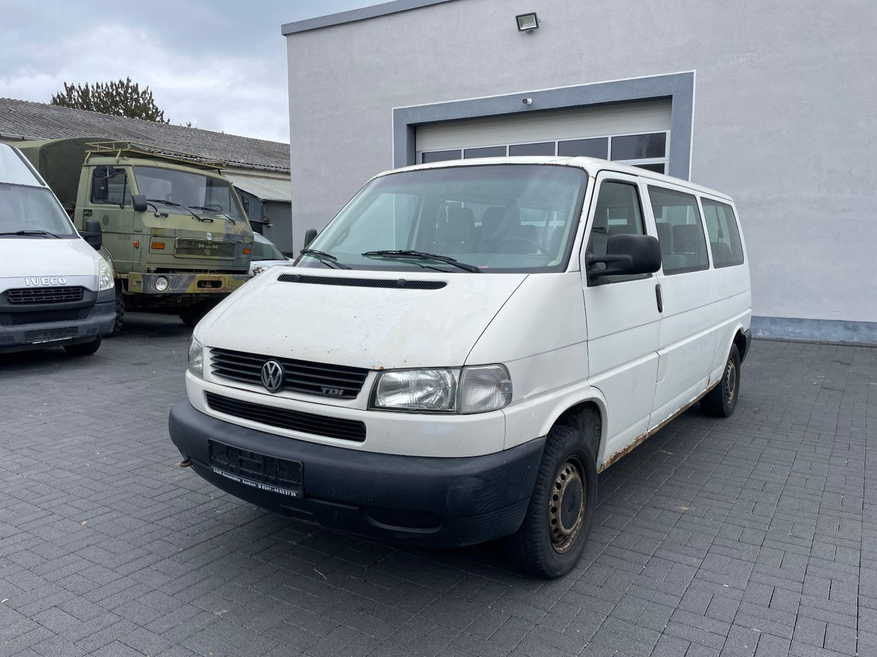 Volkswagen T4 Caravelle 2,5-l-Diesel TDI 75kW syncro lang - Keleivinis furgonas: foto 3 Volkswagen T4 Caravelle 2,5-l-Diesel TDI 75kW syncro lang - Keleivinis furgonas: foto 3