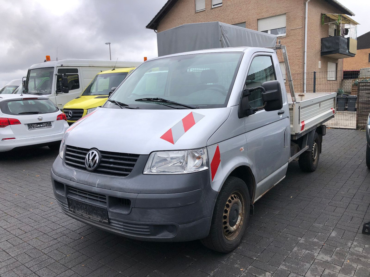 Volkswagen T5 1.9 TDI Transporter Pritsche - Bortinis automobilis: foto 1 Volkswagen T5 1.9 TDI Transporter Pritsche - Bortinis automobilis: foto 1