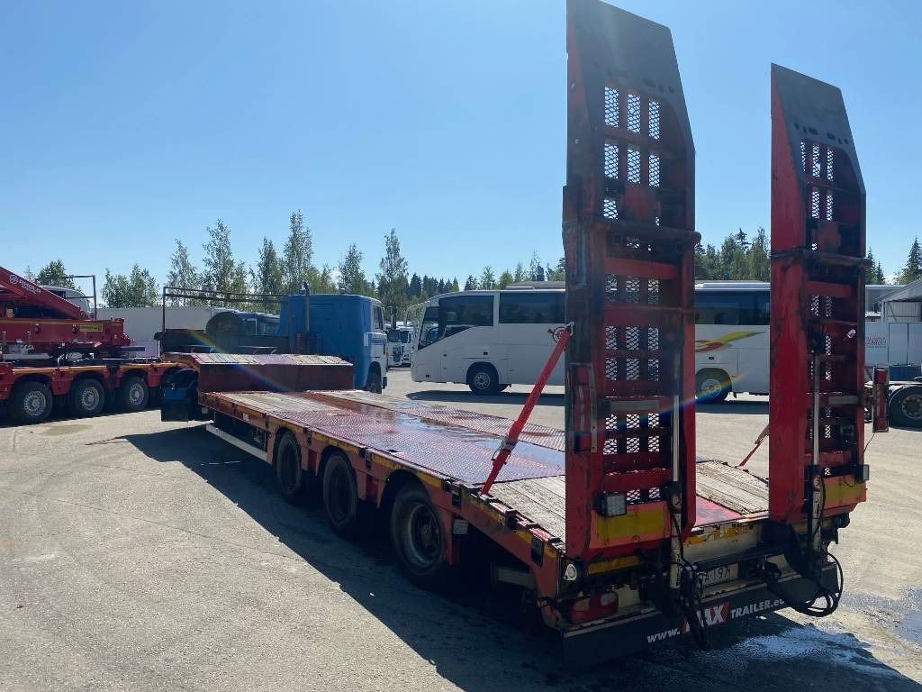 Faymonville Max Trailer, Max100 3AU - Žemo profilio platforma puspriekabė: foto 3 Faymonville Max Trailer, Max100 3AU - Žemo profilio platforma puspriekabė: foto 3