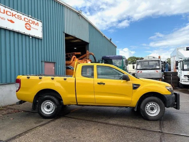 Ford Ranger 2.2TDCI 4x4 SUPERCAB PICK-UP (APK/TUV 11-2026!) (6 GEARS MANUAL GEARBOX / AIRCONDITIONING / ETC!!) RANGER 2.2TDCI 4x4 SUPERCAB P - Pikapas: foto 4 Ford Ranger 2.2TDCI 4x4 SUPERCAB PICK-UP (APK/TUV 11-2026!) (6 GEARS MANUAL GEARBOX / AIRCONDITIONING / ETC!!) RANGER 2.2TDCI 4x4 SUPERCAB P - Pikapas: foto 4