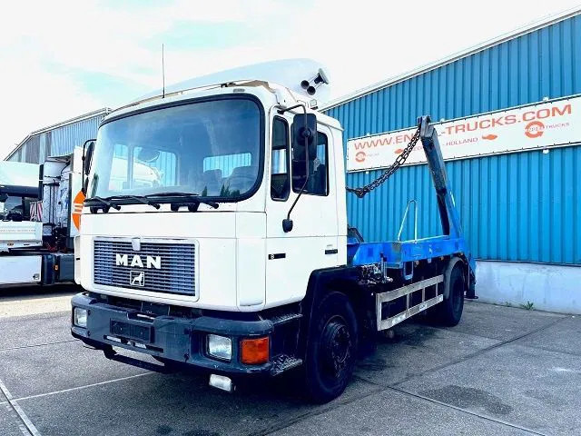 MAN F 18.232 (6 CILINDER) M90 WITH TELESCOPIC CONTAINER SYSTEM (8 GEARS MANUAL GEARBOX / EURO 1 (MECHANICAL PUMP AND INJECTORS)) - Nuožulnaus pakėlimo ant platformos sunkvežimis: foto 1 MAN F 18.232 (6 CILINDER) M90 WITH TELESCOPIC CONTAINER SYSTEM (8 GEARS MANUAL GEARBOX / EURO 1 (MECHANICAL PUMP AND INJECTORS)) - Nuožulnaus pakėlimo ant platformos sunkvežimis: foto 1