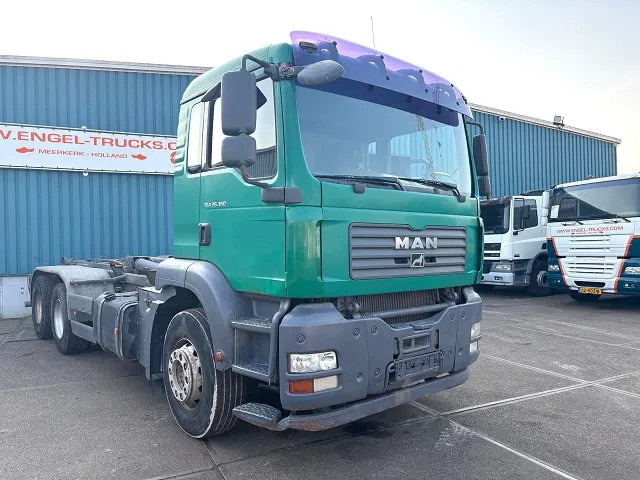 MAN TGA 26.360BB 6x4 FULL STEEL MULTILIFT HOOK-ARM (ZF16 MANUAL GEARBOX / FULL STEEL SUSPENSION / REDUCTION AXLES / AIRCONDITIONING) - Hook-lift sunkvežimis: foto 2 MAN TGA 26.360BB 6x4 FULL STEEL MULTILIFT HOOK-ARM (ZF16 MANUAL GEARBOX / FULL STEEL SUSPENSION / REDUCTION AXLES / AIRCONDITIONING) - Hook-lift sunkvežimis: foto 2