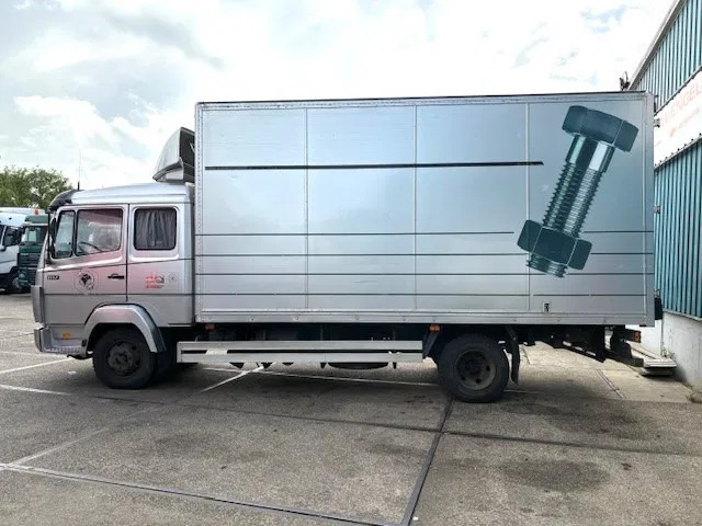Mercedes-Benz LK 817 (6-CILINDER) ORIGINAL DUTCH TRUCK WITH CLOSED BOX (MANUAL GEARBOX / FULL STEEL SUSPENSION) - Furgonas sunkvežimis: foto 5 Mercedes-Benz LK 817 (6-CILINDER) ORIGINAL DUTCH TRUCK WITH CLOSED BOX (MANUAL GEARBOX / FULL STEEL SUSPENSION) - Furgonas sunkvežimis: foto 5