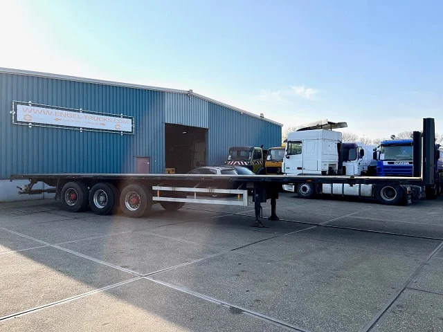 Van Hool 3B1047 13.60M. FLATBED TRAILER WITH 40FT TWISTLOCKS (SAF-AXLES / DISC BRAKES / 40FT TWISTLOCKS) - Platforminė/ Bortinė puspriekabė: foto 4 Van Hool 3B1047 13.60M. FLATBED TRAILER WITH 40FT TWISTLOCKS (SAF-AXLES / DISC BRAKES / 40FT TWISTLOCKS) - Platforminė/ Bortinė puspriekabė: foto 4