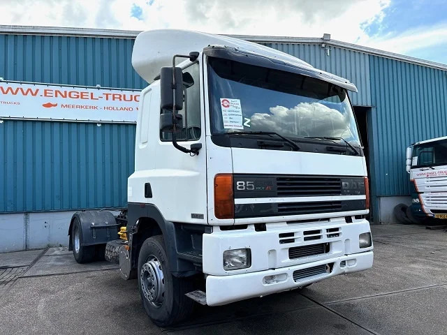 DAF 85.400 ATI SLEEPERCAB (EURO 2 / ZF16 MANUAL GEARBOX / ZF-INTARDER) - Vilkikas: foto 2 DAF 85.400 ATI SLEEPERCAB (EURO 2 / ZF16 MANUAL GEARBOX / ZF-INTARDER) - Vilkikas: foto 2