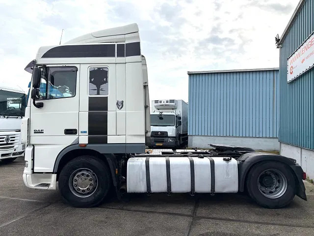 DAF XF 105.460 ATE SPACECAB (EURO 5 / ZF16 MANUAL GEARBOX / 995+500 LITER DIESELTANK / FRIDGE UNDER BED / ETC.) - Vilkikas: foto 5 DAF XF 105.460 ATE SPACECAB (EURO 5 / ZF16 MANUAL GEARBOX / 995+500 LITER DIESELTANK / FRIDGE UNDER BED / ETC.) - Vilkikas: foto 5