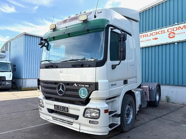 Mercedes-Benz Actros 1846 LS (MP2) (EPS WITH CLUTCH / RETARDER / 3-PEDALS/ AIRCONDITIONING / ETC) - Vilkikas: foto 1 Mercedes-Benz Actros 1846 LS (MP2) (EPS WITH CLUTCH / RETARDER / 3-PEDALS/ AIRCONDITIONING / ETC) - Vilkikas: foto 1