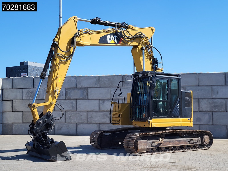 Caterpillar 325 F L 3 BUCKETS - VA BOOM - Vikšrinis ekskavatorius: foto 2 Caterpillar 325 F L 3 BUCKETS - VA BOOM - Vikšrinis ekskavatorius: foto 2
