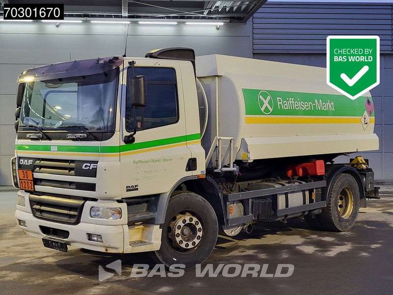 DAF CF75.310 4X2 13500 Lohr tanker 2 compartments ADR Manual Euro 3 - Autocisterna: foto 1 DAF CF75.310 4X2 13500 Lohr tanker 2 compartments ADR Manual Euro 3 - Autocisterna: foto 1