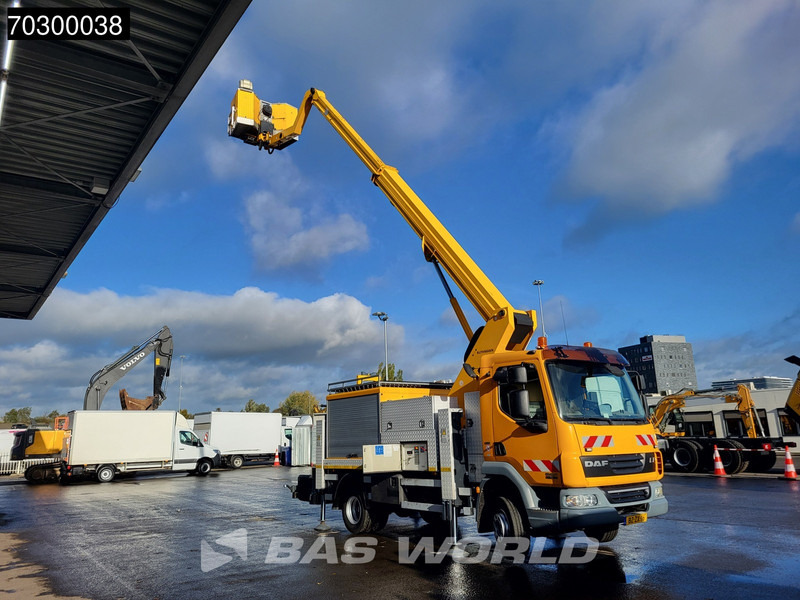 DAF LF45.180 LF 4X2 NL-Truck Ruthmann 18mtr Telescopic Arm Hubarbeitsbühne Automatic Euro 5 - Sunkvežimis su kranu: foto 3 DAF LF45.180 LF 4X2 NL-Truck Ruthmann 18mtr Telescopic Arm Hubarbeitsbühne Automatic Euro 5 - Sunkvežimis su kranu: foto 3