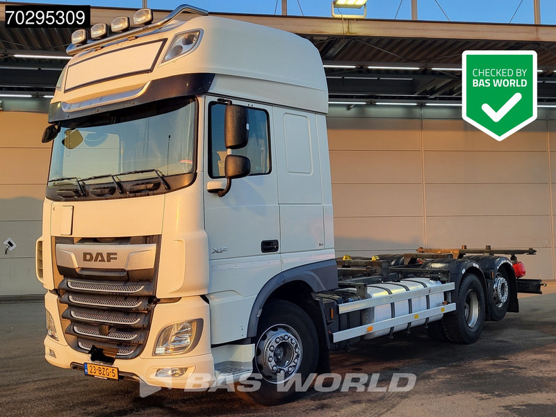 DAF XF 450 XF 6X2 NL-Truck Retarder 2xTanks Lift-axle Standairco ACC Euro 6 - Konteineris-vežimus/ Sukeisti kūną sunkvežimis: foto 1 DAF XF 450 XF 6X2 NL-Truck Retarder 2xTanks Lift-axle Standairco ACC Euro 6 - Konteineris-vežimus/ Sukeisti kūną sunkvežimis: foto 1