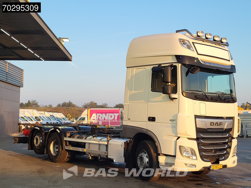 DAF XF 450 XF 6X2 NL-Truck Retarder 2xTanks Lift-axle Standairco ACC Euro 6 - Konteineris-vežimus/ Sukeisti kūną sunkvežimis: foto 3 DAF XF 450 XF 6X2 NL-Truck Retarder 2xTanks Lift-axle Standairco ACC Euro 6 - Konteineris-vežimus/ Sukeisti kūną sunkvežimis: foto 3