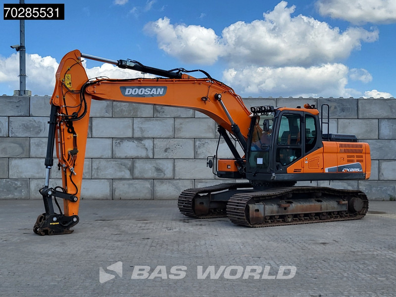 Doosan DX225 LC-5 3 BUCKETS - Vikšrinis ekskavatorius: foto 2 Doosan DX225 LC-5 3 BUCKETS - Vikšrinis ekskavatorius: foto 2