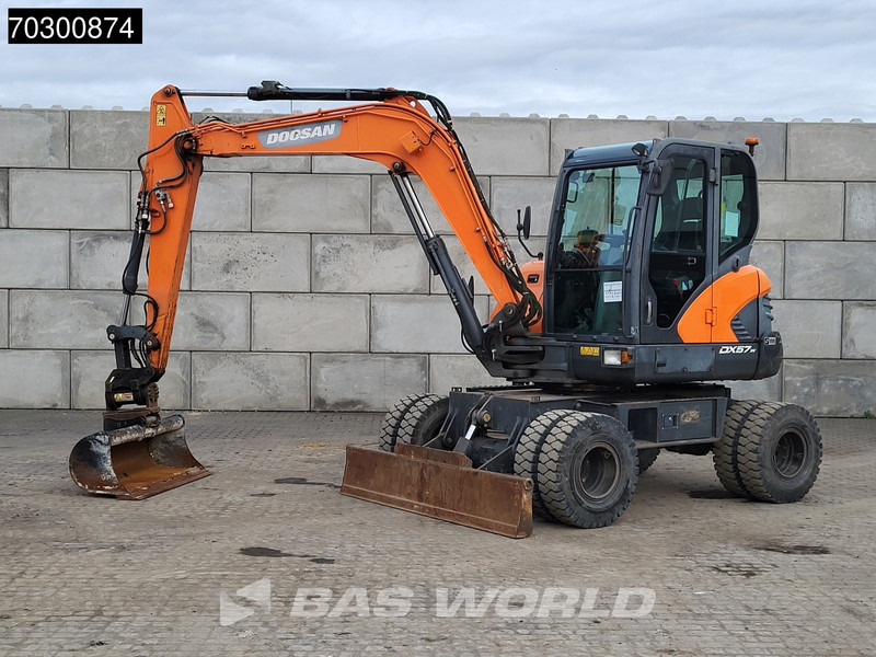 Doosan DX57 W-5 A/C - 3 Buckets - Ratinis ekskavatorius: foto 3 Doosan DX57 W-5 A/C - 3 Buckets - Ratinis ekskavatorius: foto 3