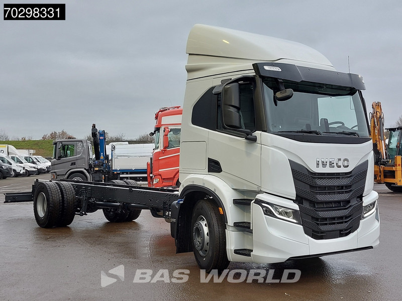 Iveco S-Way 340 4X2 NEW! Chassis ACC Led Euro 6 - Važiuoklės sunkvežimis: foto 3 Iveco S-Way 340 4X2 NEW! Chassis ACC Led Euro 6 - Važiuoklės sunkvežimis: foto 3