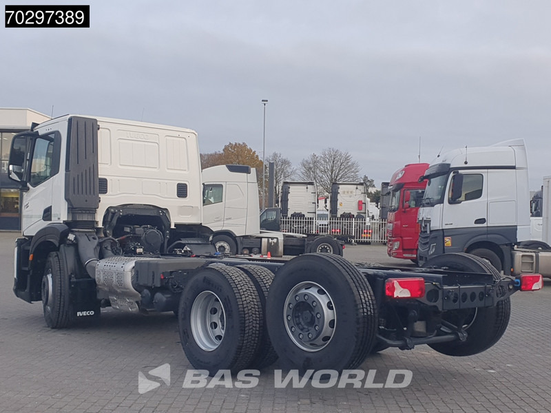 Iveco S-Way 340 6X2 NEW! Chassis Lift- Steering axle ON Automatic - Važiuoklės sunkvežimis: foto 2 Iveco S-Way 340 6X2 NEW! Chassis Lift- Steering axle ON Automatic - Važiuoklės sunkvežimis: foto 2