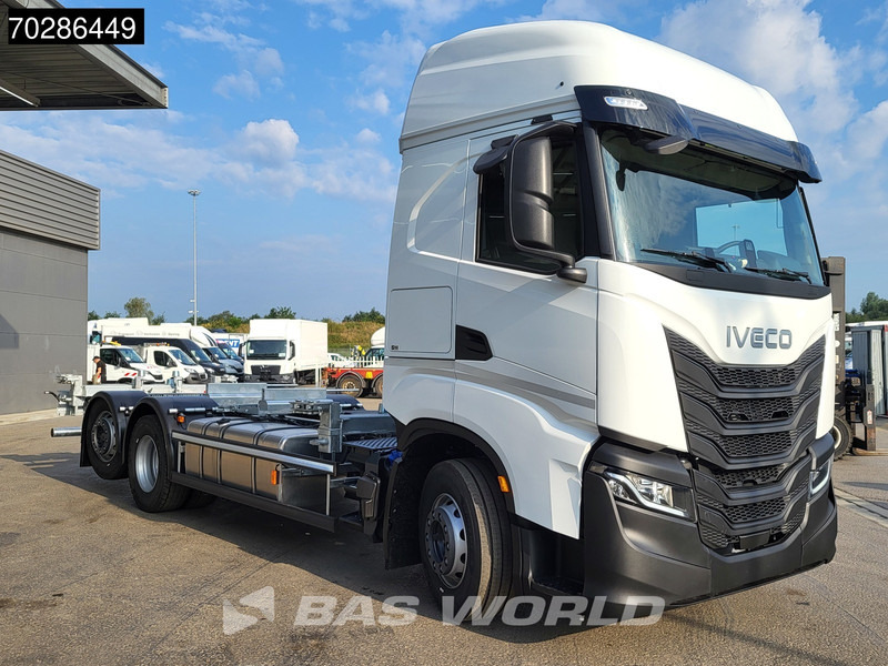 Iveco S-Way 500 6X2 NEW BDF! Lift+Steering Axle ACC Standklima Euro 6 - Konteineris-vežimus/ Sukeisti kūną sunkvežimis: foto 3 Iveco S-Way 500 6X2 NEW BDF! Lift+Steering Axle ACC Standklima Euro 6 - Konteineris-vežimus/ Sukeisti kūną sunkvežimis: foto 3