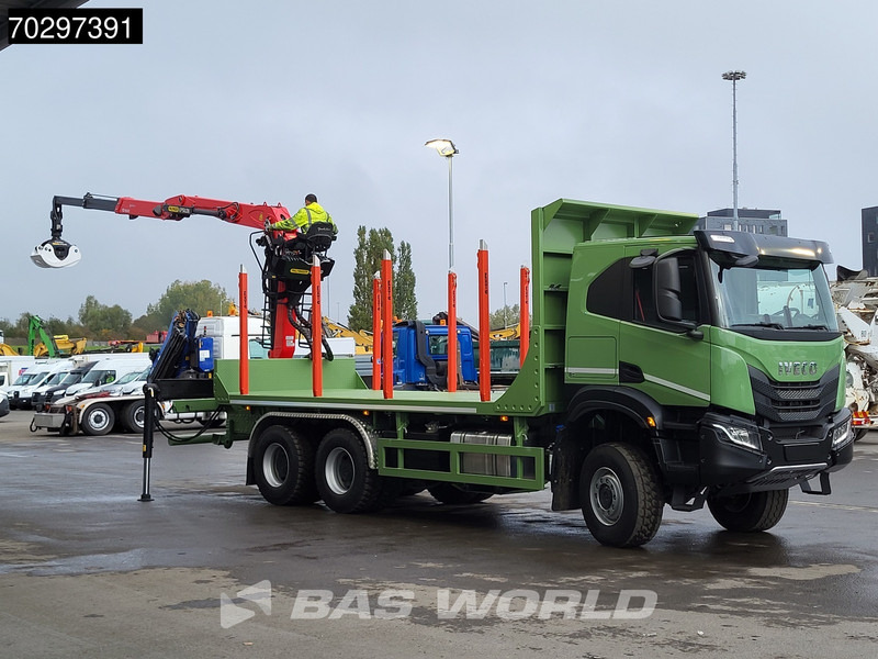 Iveco T-Way 450 6X6 UNUSED! Palfinger Q150Z Crane Retarder Holztransport Big-Axle LED Euro 6 - Miškovežis, Sunkvežimis su kranu: foto 3 Iveco T-Way 450 6X6 UNUSED! Palfinger Q150Z Crane Retarder Holztransport Big-Axle LED Euro 6 - Miškovežis, Sunkvežimis su kranu: foto 3