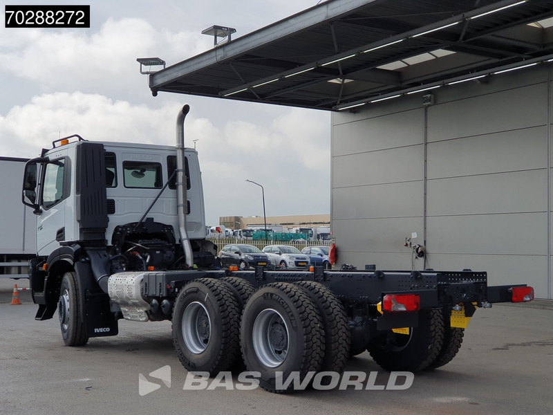 Iveco X-Way 460 6X4 New! Retarder steelsuspension Big-Axle Automatic Navi Euro 6 - Važiuoklės sunkvežimis: foto 2 Iveco X-Way 460 6X4 New! Retarder steelsuspension Big-Axle Automatic Navi Euro 6 - Važiuoklės sunkvežimis: foto 2