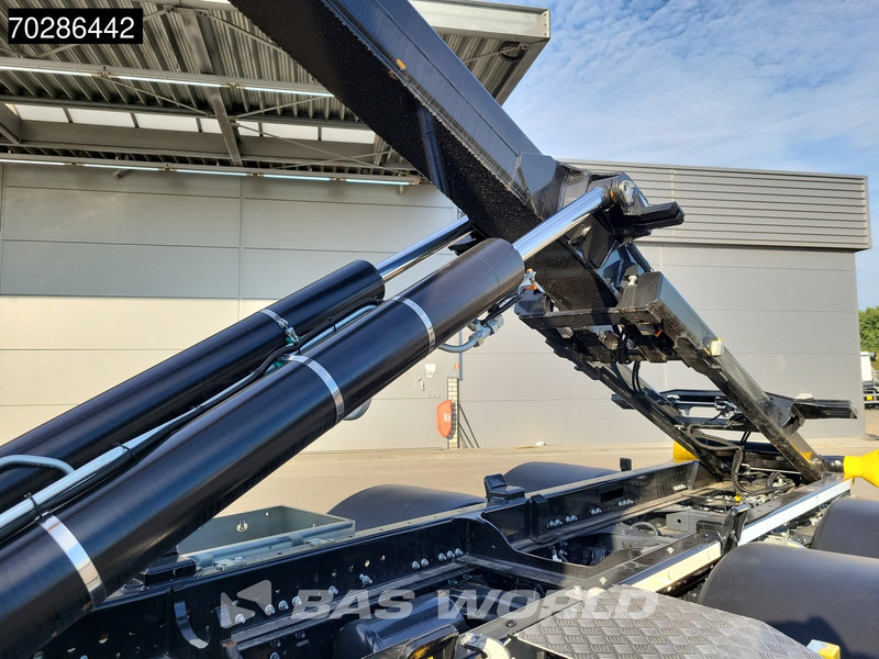 Iveco X-Way 580 6X2 NEW Palfinger PHT20SLD5 Hooklift Lift+steering Axle Automatic Navi ACC LED - Hook-lift sunkvežimis: foto 3 Iveco X-Way 580 6X2 NEW Palfinger PHT20SLD5 Hooklift Lift+steering Axle Automatic Navi ACC LED - Hook-lift sunkvežimis: foto 3