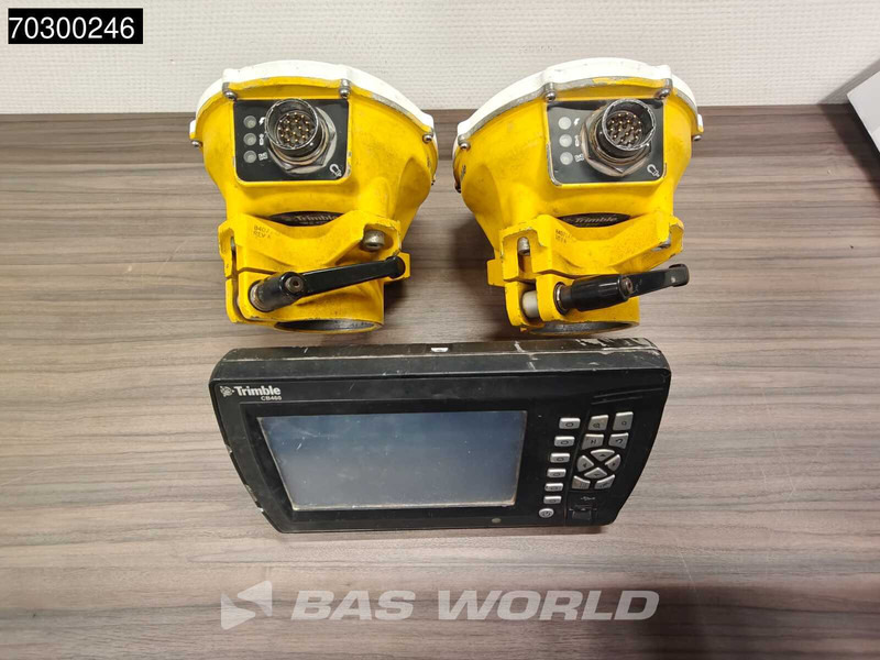 Komatsu PC210 LC-10 Trimble GPS + Rototilt - Vikšrinis ekskavatorius: foto 2 Komatsu PC210 LC-10 Trimble GPS + Rototilt - Vikšrinis ekskavatorius: foto 2