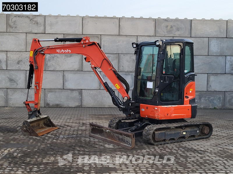 Kubota U36 -4 A/C - 3 Buckets - Mini ekskavatorius: foto 3 Kubota U36 -4 A/C - 3 Buckets - Mini ekskavatorius: foto 3