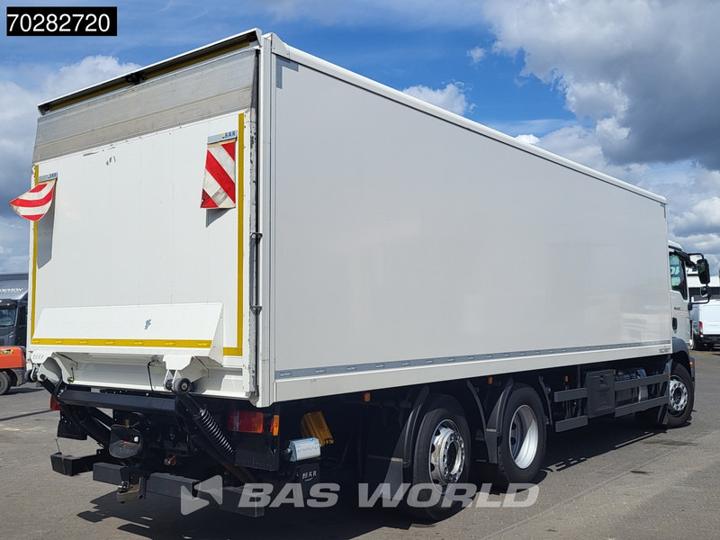 MAN TGM 26.320 6X2 2000kg Ladebordwand Automatic Lift+steering axle Navi Euro 6 - Furgonas sunkvežimis: foto 5 MAN TGM 26.320 6X2 2000kg Ladebordwand Automatic Lift+steering axle Navi Euro 6 - Furgonas sunkvežimis: foto 5