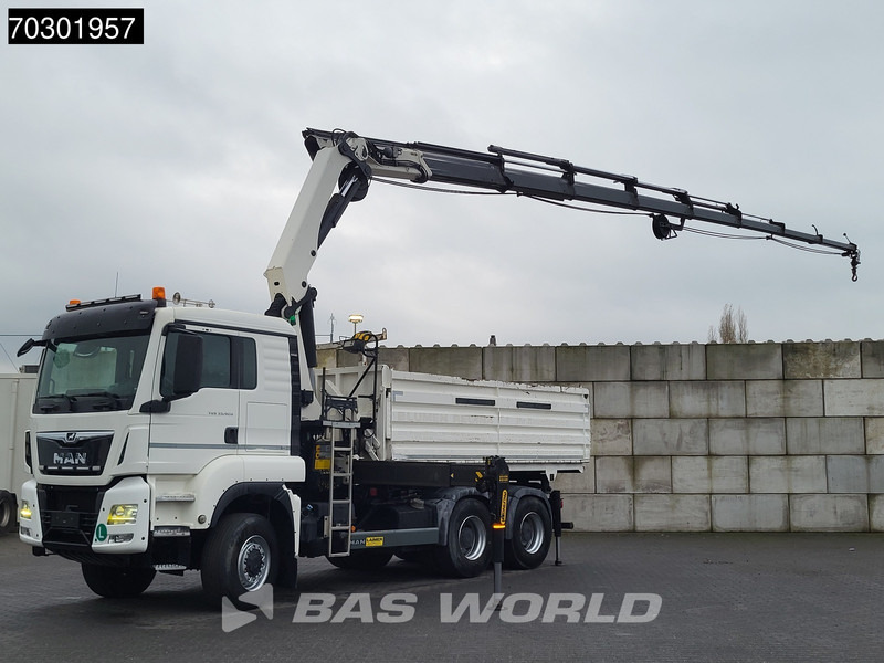 MAN TGS 33.420 6X6 Palfinger PK33002 EH Crane 12m3 tipper Manual Retarder Big-Axle Euro 6 - Savivartis sunkvežimis, Sunkvežimis su kranu: foto 3 MAN TGS 33.420 6X6 Palfinger PK33002 EH Crane 12m3 tipper Manual Retarder Big-Axle Euro 6 - Savivartis sunkvežimis, Sunkvežimis su kranu: foto 3