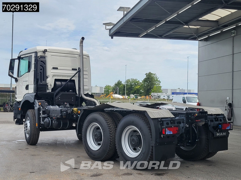 MAN TGS 40.400 6X4 NEW 6x4 chassis PTO Preparation Steelsuspension Big-Axle Automatic Euro 2 - Važiuoklės sunkvežimis: foto 2 MAN TGS 40.400 6X4 NEW 6x4 chassis PTO Preparation Steelsuspension Big-Axle Automatic Euro 2 - Važiuoklės sunkvežimis: foto 2