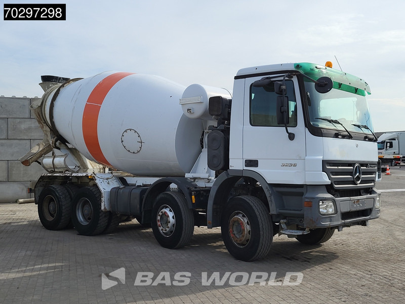 Mercedes-Benz Actros 3236 8X4 9m3 Liebherr 3-Pedals Steelsuspension Big-Axle Euro 3 - Betonvežis: foto 3 Mercedes-Benz Actros 3236 8X4 9m3 Liebherr 3-Pedals Steelsuspension Big-Axle Euro 3 - Betonvežis: foto 3