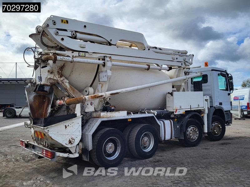 Mercedes-Benz Actros 3241 8X4 7m3 Putzmeister TMM 21-3 Retarder Big-Axle 3-Pedals Steelsuspension Euro 4 - Betonvežis: foto 5 Mercedes-Benz Actros 3241 8X4 7m3 Putzmeister TMM 21-3 Retarder Big-Axle 3-Pedals Steelsuspension Euro 4 - Betonvežis: foto 5