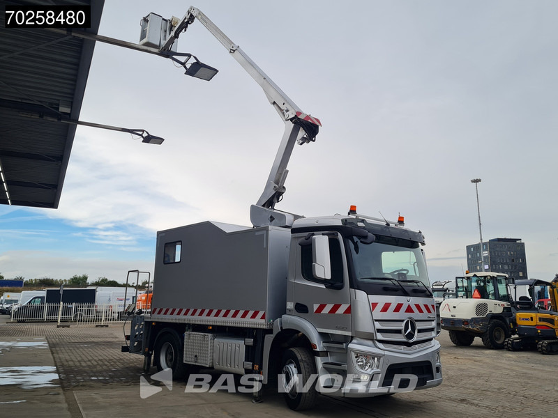 Mercedes-Benz Antos 1830 4X2 Hubarbeitsbühne 14.70m Time France VST 248 NF Navi Euro 6 - Sunkvežimis su kranu: foto 5 Mercedes-Benz Antos 1830 4X2 Hubarbeitsbühne 14.70m Time France VST 248 NF Navi Euro 6 - Sunkvežimis su kranu: foto 5