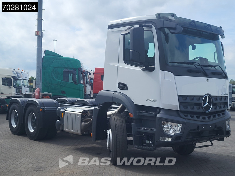 Mercedes-Benz Arocs 2636 6X4 NEW chassis Flywheel PTO Big-Axle Automatic Steelsuspension Euro 6 - Važiuoklės sunkvežimis: foto 3 Mercedes-Benz Arocs 2636 6X4 NEW chassis Flywheel PTO Big-Axle Automatic Steelsuspension Euro 6 - Važiuoklės sunkvežimis: foto 3