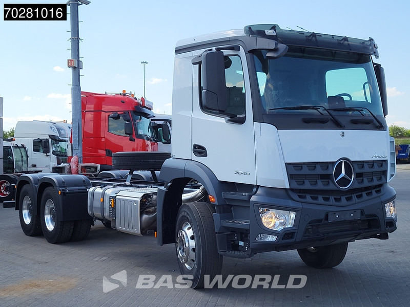 Mercedes-Benz Arocs 2640 6X4 NEW chassis Steel suspension Big-Axle Alcoa Automatic Euro 6 - Važiuoklės sunkvežimis: foto 3 Mercedes-Benz Arocs 2640 6X4 NEW chassis Steel suspension Big-Axle Alcoa Automatic Euro 6 - Važiuoklės sunkvežimis: foto 3
