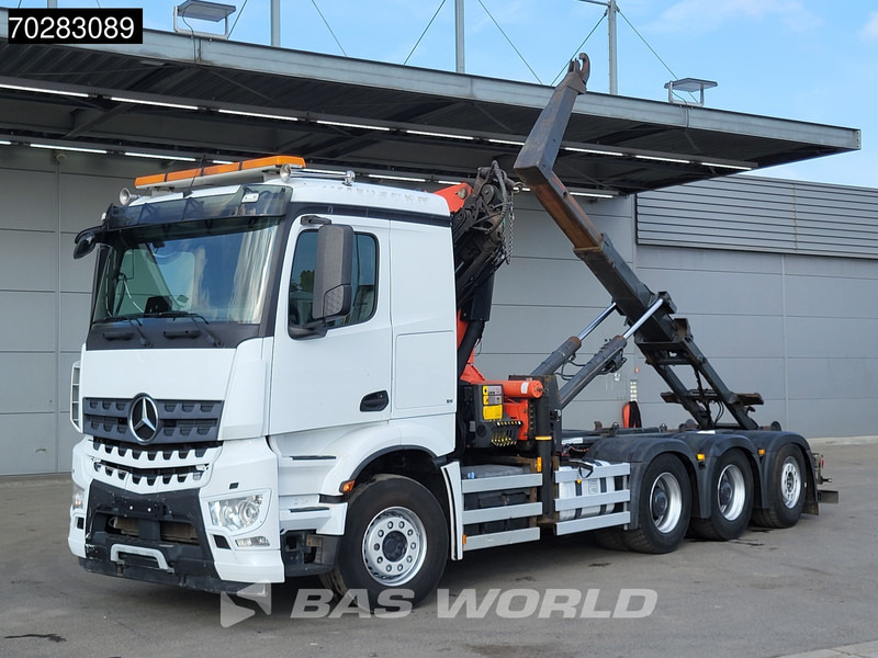 Mercedes-Benz Arocs 3245 Actros 8X4 Palfinger PK22002 EH Crane 17tons hooklift Big-Axle Lift+Lenkachse Navi Euro 6 - Hook-lift sunkvežimis, Sunkvežimis su kranu: foto 5 Mercedes-Benz Arocs 3245 Actros 8X4 Palfinger PK22002 EH Crane 17tons hooklift Big-Axle Lift+Lenkachse Navi Euro 6 - Hook-lift sunkvežimis, Sunkvežimis su kranu: foto 5