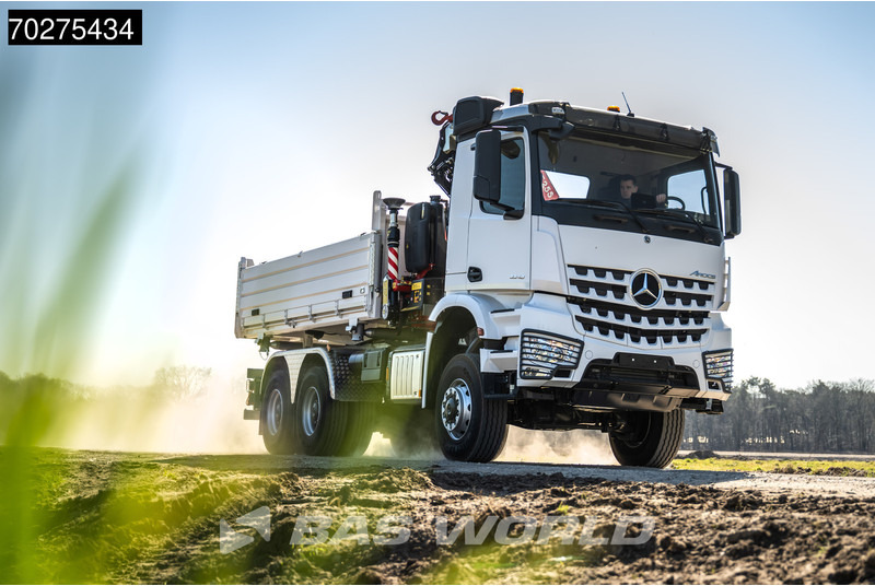 Mercedes-Benz Arocs 3348 6X6 Fassi F255A.2.24 xe-dynamic Kran Dreiseitenkipper Navi Euro 6 - Savivartis sunkvežimis, Sunkvežimis su kranu: foto 5 Mercedes-Benz Arocs 3348 6X6 Fassi F255A.2.24 xe-dynamic Kran Dreiseitenkipper Navi Euro 6 - Savivartis sunkvežimis, Sunkvežimis su kranu: foto 5
