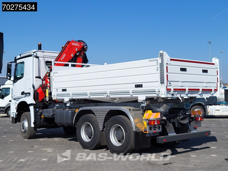 Mercedes-Benz Arocs 3348 6X6 Fassi F255A.2.24 xe-dynamic Kran Dreiseitenkipper Navi Euro 6 lizingą Mercedes-Benz Arocs 3348 6X6 Fassi F255A.2.24 xe-dynamic Kran Dreiseitenkipper Navi Euro 6: foto 15 Mercedes-Benz Arocs 3348 6X6 Fassi F255A.2.24 xe-dynamic Kran Dreiseitenkipper Navi Euro 6 lizingą Mercedes-Benz Arocs 3348 6X6 Fassi F255A.2.24 xe-dynamic Kran Dreiseitenkipper Navi Euro 6: foto 15