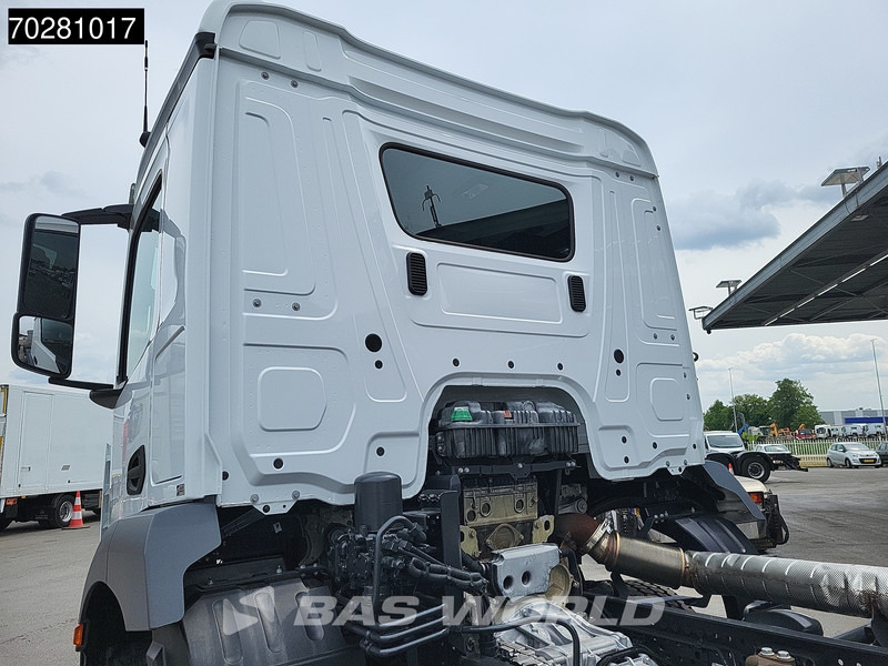 Mercedes-Benz Arocs 3743 8X4 NEW chassis Big-Axle Alcoa's Euro 6 - Važiuoklės sunkvežimis: foto 2 Mercedes-Benz Arocs 3743 8X4 NEW chassis Big-Axle Alcoa's Euro 6 - Važiuoklės sunkvežimis: foto 2