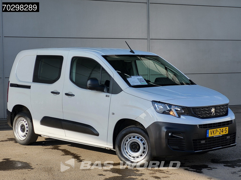 Peugeot Partner 110PK Benzine Emissievrij L1H1 Navi Airco Cruise Parkeersensoren Euro6 L1 Kompakt A/C Cruise control - Mažas furgonas: foto 3 Peugeot Partner 110PK Benzine Emissievrij L1H1 Navi Airco Cruise Parkeersensoren Euro6 L1 Kompakt A/C Cruise control - Mažas furgonas: foto 3