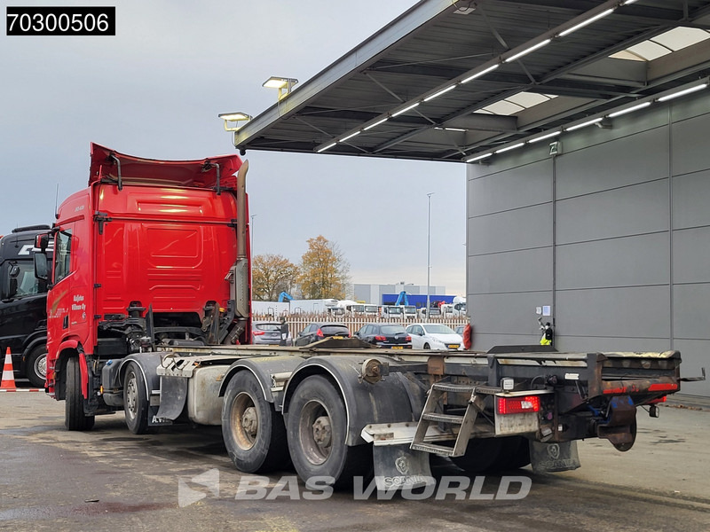 Scania R650 R 8X4 8x4 chassis Retarder Big-Axle semi Automatic Euro 6 - Važiuoklės sunkvežimis: foto 2 Scania R650 R 8X4 8x4 chassis Retarder Big-Axle semi Automatic Euro 6 - Važiuoklės sunkvežimis: foto 2