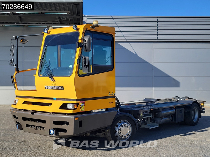 Terberg BC182 4X2 Low hours! Big-Axle Full-Air Drumbrakes Euro 3 - Sunkvežimis: foto 5 Terberg BC182 4X2 Low hours! Big-Axle Full-Air Drumbrakes Euro 3 - Sunkvežimis: foto 5