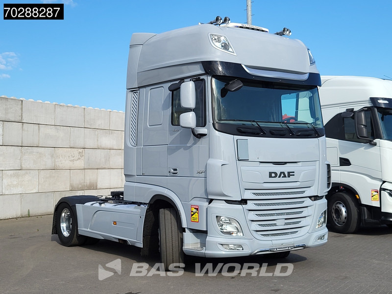 DAF XF 530 4X2 SSC ADR Standklima ACC 2x Tanks Navi Euro 6 - Vilkikas: foto 3 DAF XF 530 4X2 SSC ADR Standklima ACC 2x Tanks Navi Euro 6 - Vilkikas: foto 3