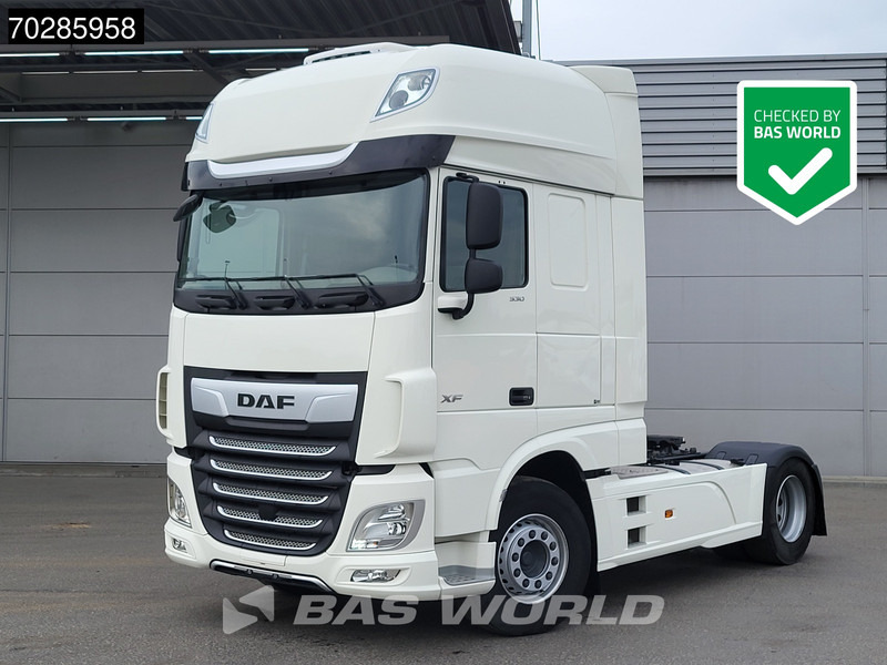 DAF XF 530 XF 4X2 Retarder 2xTanks Standklima ACC Euro 6 - Vilkikas: foto 1 DAF XF 530 XF 4X2 Retarder 2xTanks Standklima ACC Euro 6 - Vilkikas: foto 1