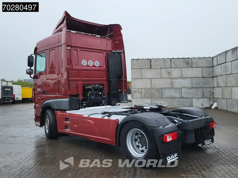DAF XF 530 XF 4X2 Retarder ACC Standklima Euro 6 - Vilkikas: foto 2 DAF XF 530 XF 4X2 Retarder ACC Standklima Euro 6 - Vilkikas: foto 2