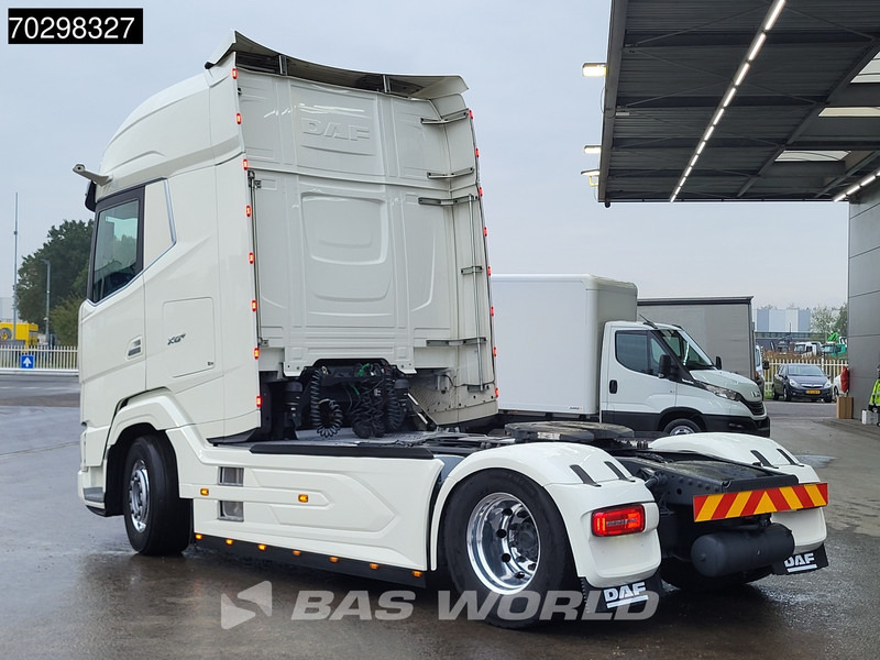 DAF XG+ 530 4X2 Top Condition! XG+ Retarder 2xTanks Leather Alcoa's Standklima ACC Euro 6 - Vilkikas: foto 2 DAF XG+ 530 4X2 Top Condition! XG+ Retarder 2xTanks Leather Alcoa's Standklima ACC Euro 6 - Vilkikas: foto 2