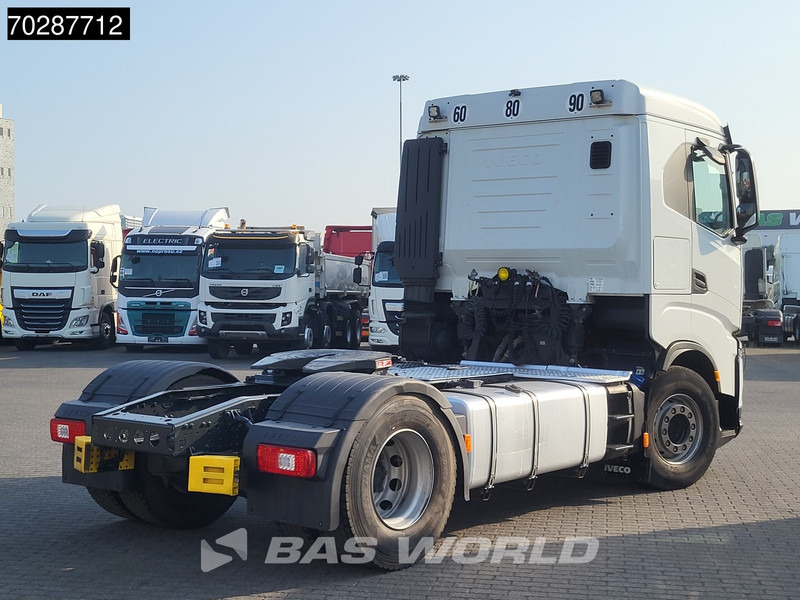 Iveco S-Way 570 4X2 Retarder Navi ACC LED Euro 6 - Vilkikas: foto 5 Iveco S-Way 570 4X2 Retarder Navi ACC LED Euro 6 - Vilkikas: foto 5